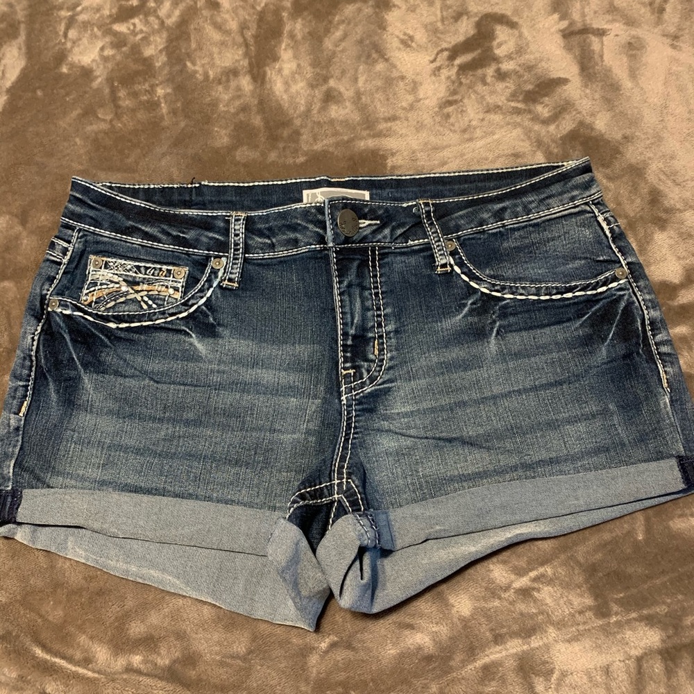 Like new Soundgirl jeans shorts.
